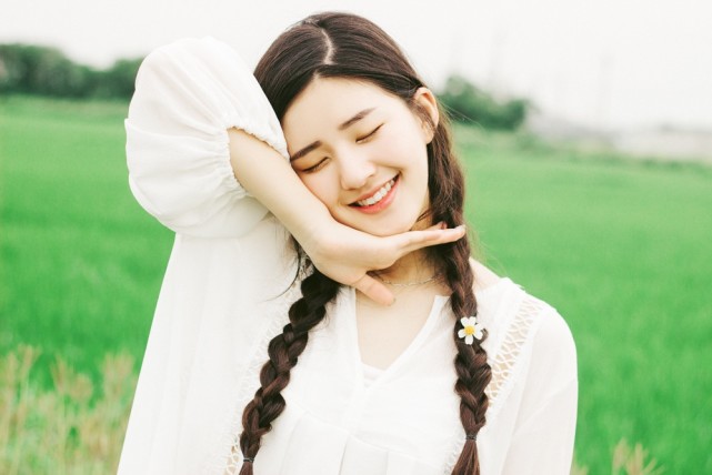 洗完脸就开始手拍爽肤水?难怪皮肤会越来越差