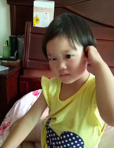 女童被埋施工路面下 家属：现场无血迹距家不到10米（图） - 1