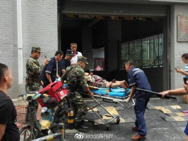 大连一写字楼内发生持刀杀人事件 造成1死4伤