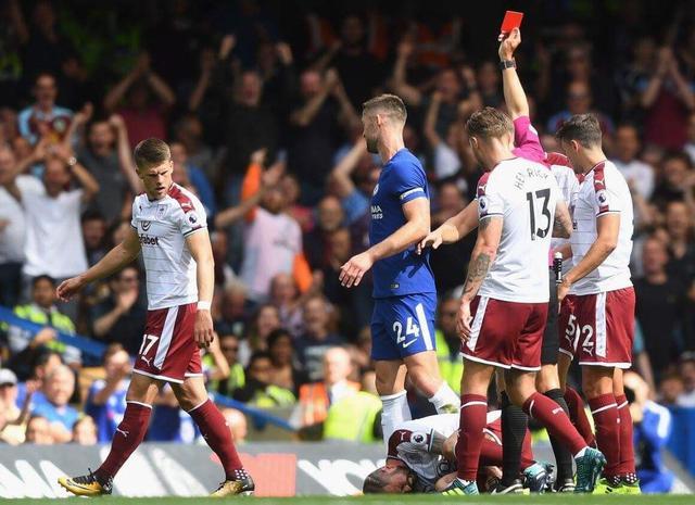 Ӣ�����ֻعˣ�����ھ�ħ������ ��³���ֻ�����