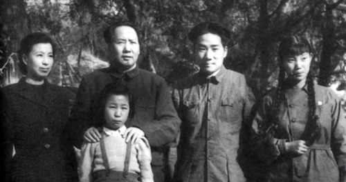 毛泽东儿媳刘思奇年轻时期与晚年照片对比