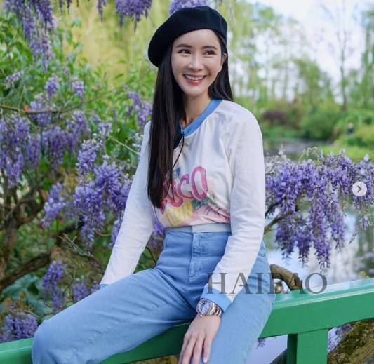 她叫jamie chua(蔡欣颖),来自新加坡,是一位中国混印度尼西亚混血儿.