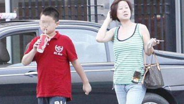 满文军第二段婚姻也画上句号？现身民政局疑办离婚 - 8