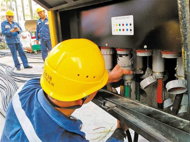 汕头4辆应急电源车驰援珠海抢修复电