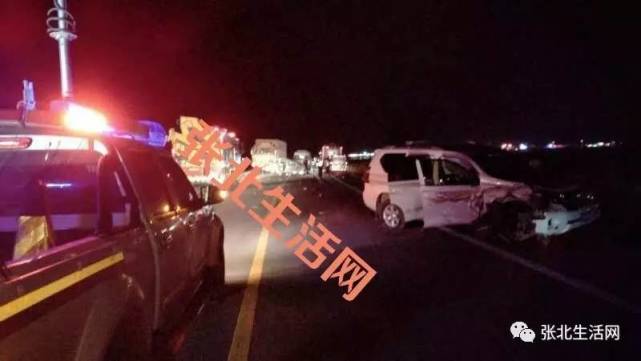 张北发生惨烈车祸 三车相撞 轿车司机当场身亡