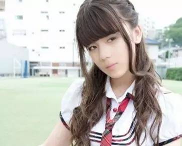 娱乐圈中男扮女装大PK 长发齐刘海罗志祥 六界