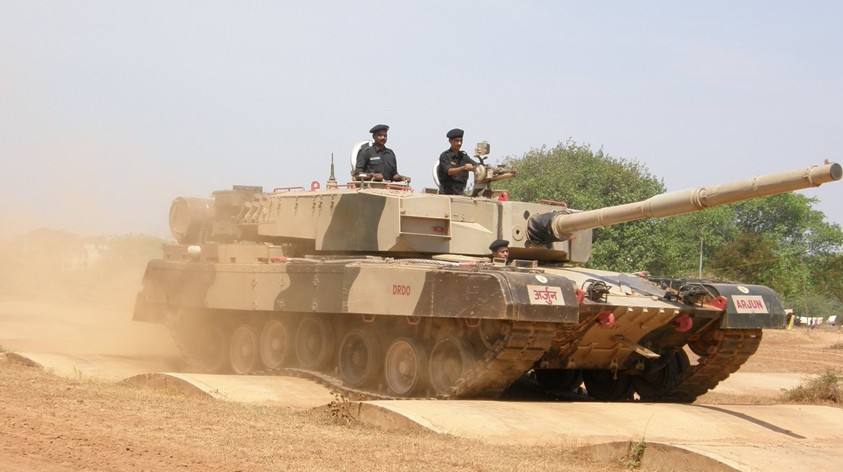 印度刚说军工业崛起,工厂就又炸了,9名工人血