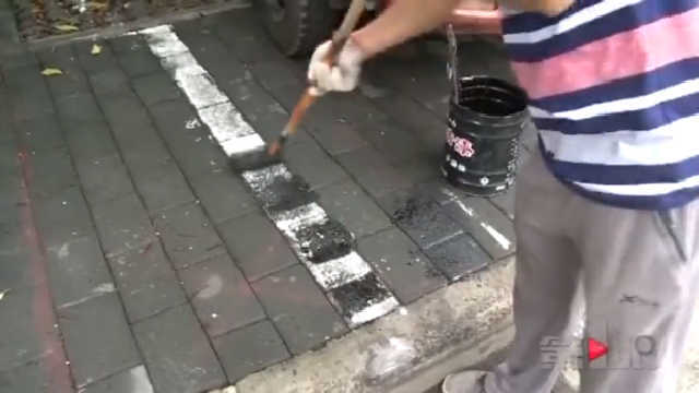 重庆一不正规停车场 私自设立200个停车位牟利