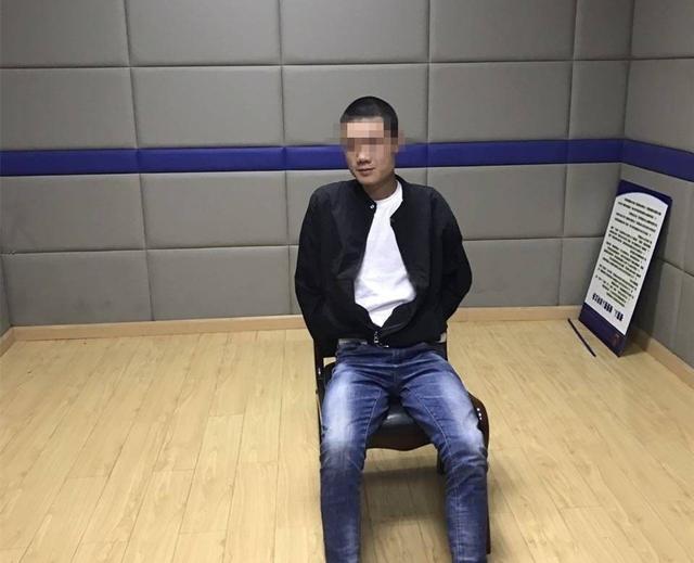 洪湖一男子持刀劫车 只为报复"女友"(图)