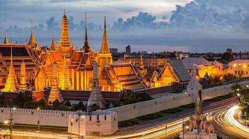 魅力十足的泰国大皇宫,曼谷王朝的象征,宫殿与寺庙