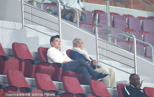 米卢现场观战婉拒采访 称尊重国足不想过多评论