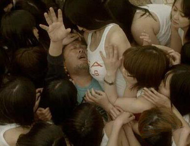 搞笑大表哥:那<em>你</em>还不快把<em>管儿</em>插进来… - 鲜果