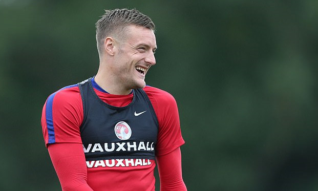 蓝狐最强锋霸连拒枪手蓝军:我想去外国联赛踢球