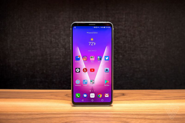 LG V30测评:少了一些花样,多了一块悦目的OL