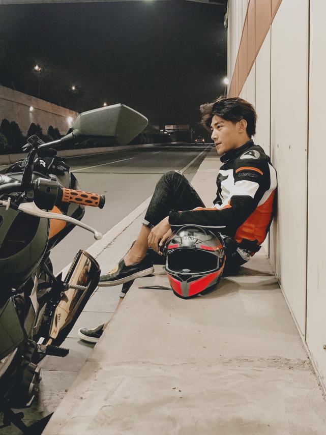 黑泽真情说唱《小时候》 回味儿时童真单纯