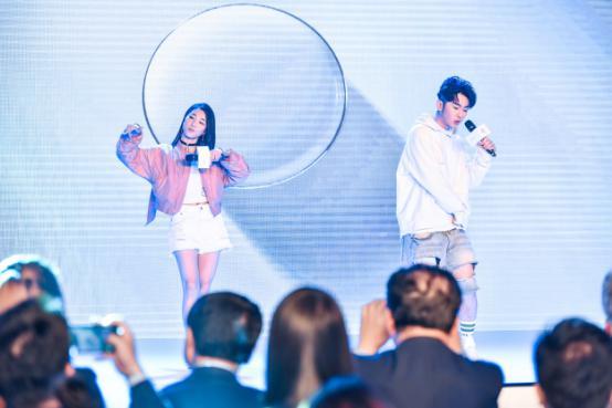 Yamy现身奇妙夜活动 新单曲MV将发布