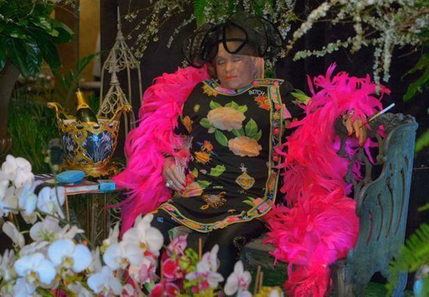 【大千世界】诈尸?外国人流行出席自己的葬