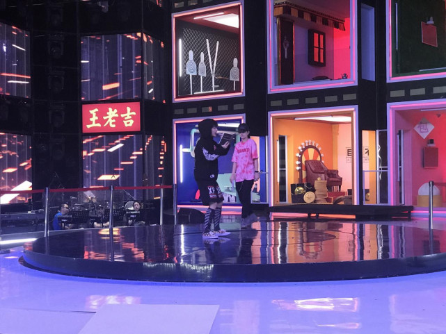 MC天佑王嘉尔实力助阵 谁将跻身明日之子三强