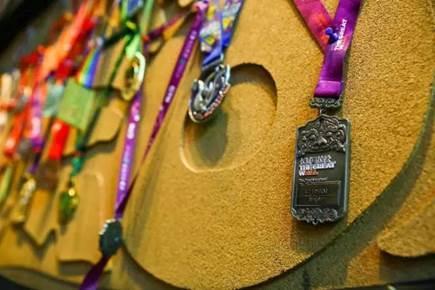 蹭跑替跑高价卖名额 中国马拉松办赛遭遇新考验