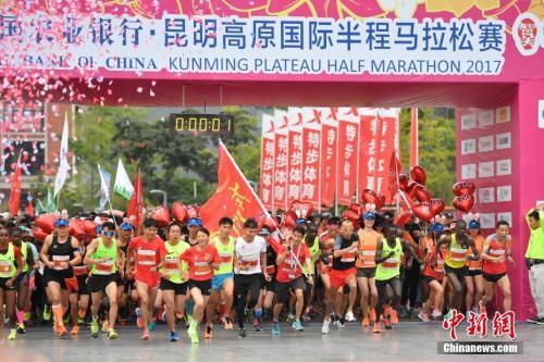 蹭跑替跑高价卖名额 中国马拉松办赛遭遇新考验