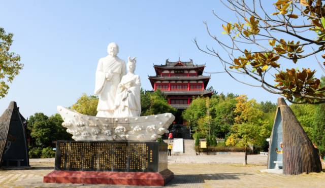 贺:丹江大观苑4a景区,4星酒店并驾通过认证验收!