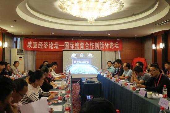 俄罗斯政府公费留学结缘中俄杯创新数学竞赛