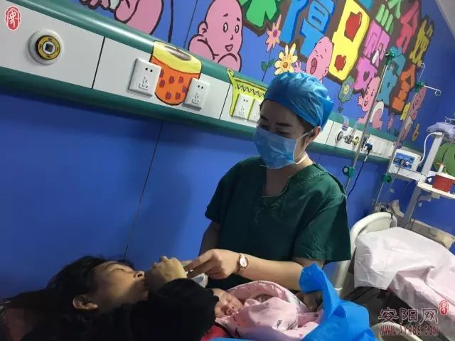 安阳东站上演生死时速三分钟 10岁女童突然病