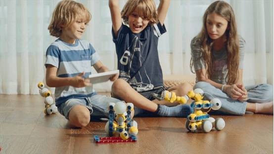 模块化机器人玩具 怎么玩全凭孩子的想象力