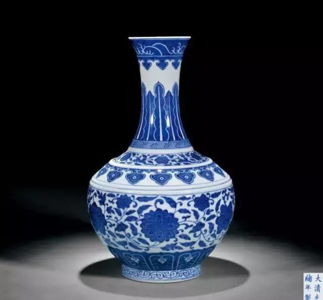 青瓷不遊環瓶  古美術 青磁 不遊環鐶瓶｜デジタルミュージアム｜和泉市久保惣記念美術館