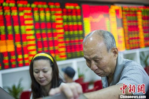10月新規(guī)新舉：民法總則施行 網(wǎng)絡(luò)跟帖須實(shí)名認(rèn)證
