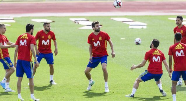 Ƥ������Ҷӱ������������� ���Ѳ�����̬��