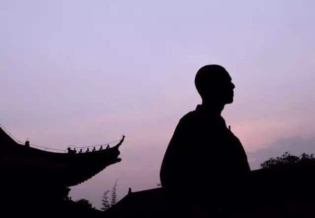 人生应当看清,看透,不说破.