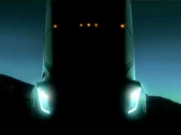 马斯克推迟电动卡车发布日期 专注生产Model 3电池