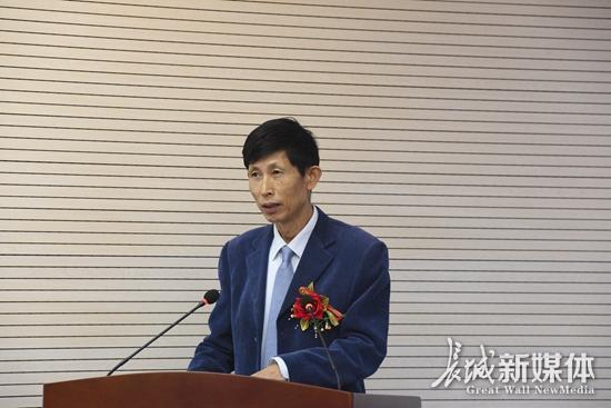 张家口下花园区与北大金秋签约教育医疗项目_