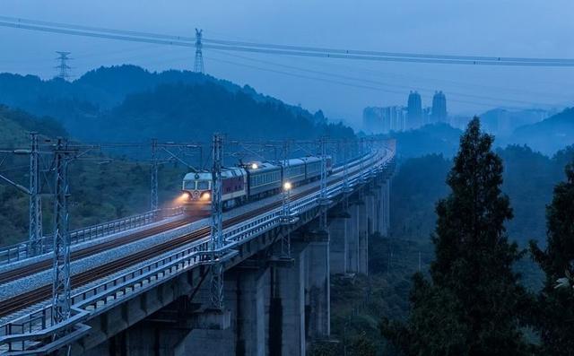 西成高铁最新预计开通时间公布：力争11月底开通