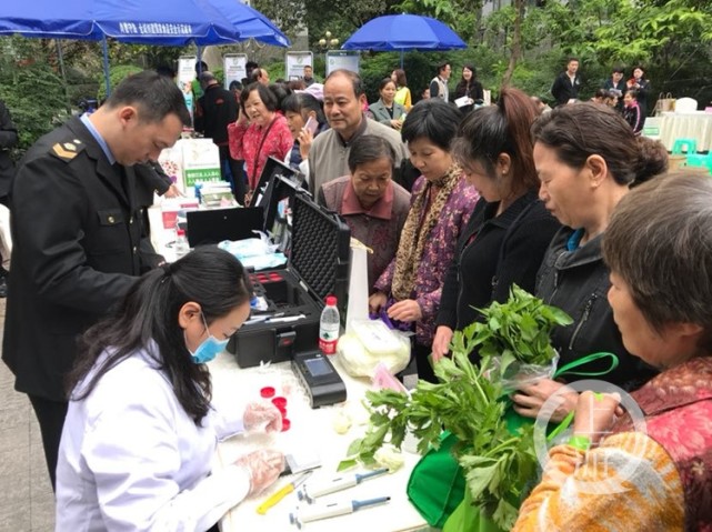 火锅底料有没有问题 “快检”2小时出结果