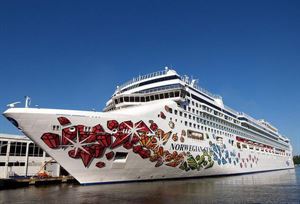 揭秘世界十大顶级豪华游轮,中国最大最豪华的