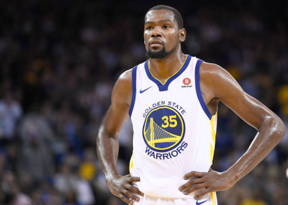 《最强NBA》杜兰特解析:神准中投 上分首选
