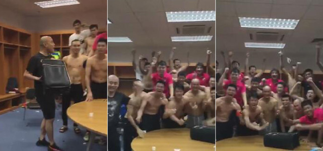 曝中乙队升甲奖金2500万 球员躺在现金堆上