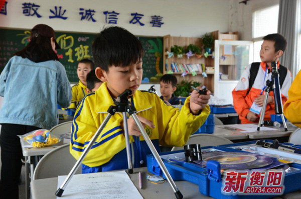 衡阳市350名少年儿童竞技小小科学家决赛
