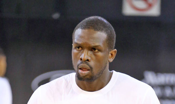 曝邓与湖人商谈交易或买断:离开LA去证明自己