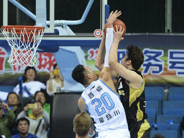 CBA公司解读京鲁争议判罚：翟晓川打手是误判