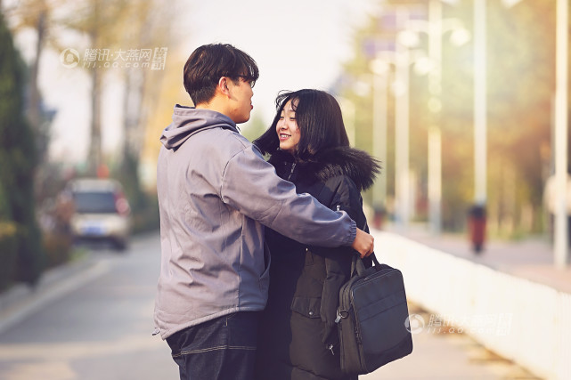 撒狗粮!来自甜蜜情侣的一万点暴击_大燕网河北