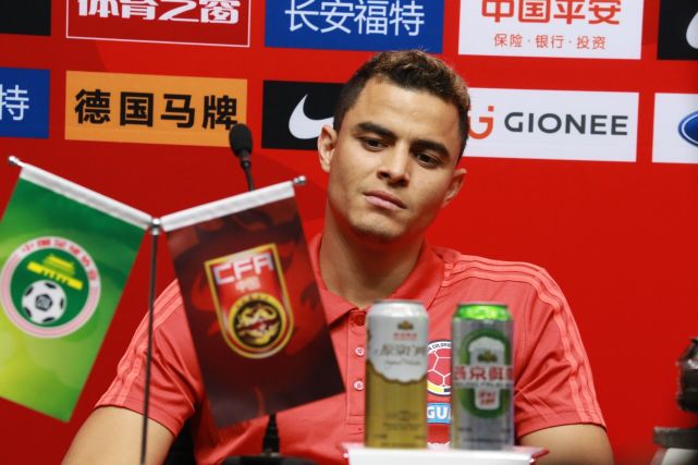 哥伦比亚主帅:J罗无法来华很遗憾 不友好球员已