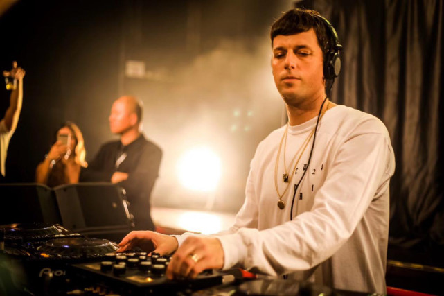 独树一帜的地下电音之王--Dixon