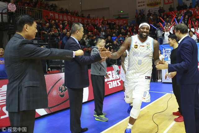 一文读懂昨夜CBA：苏粤战现绝杀 小丁再砍30+