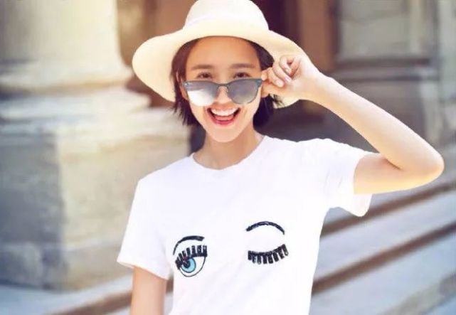 这个网红和杨幂一起拍封面,宇宙博主究竟有多