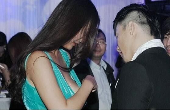 凭《一路向西》走红,柳岩在她面前略逊一筹,出