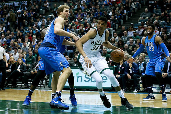 19日视频直播雄鹿vs小牛 字母哥带队冲击五连