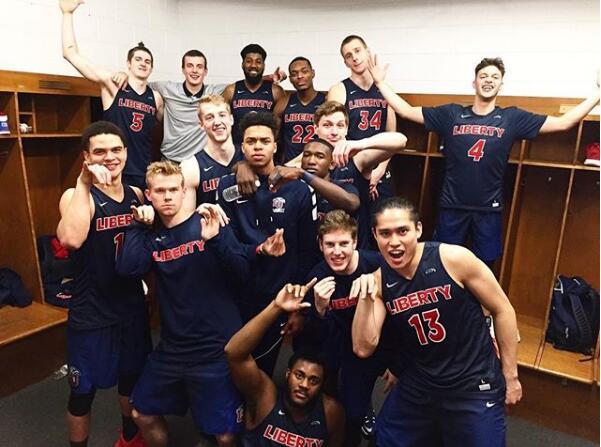 来自宝岛的CBA历史最成功状元 带给中国篮球什么启示？